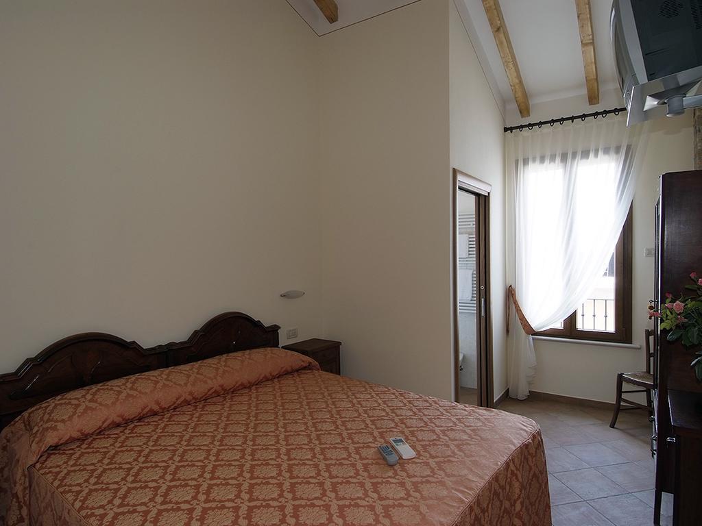 9 Muse Bed And Breakfast Canneto sull'Oglio Rom bilde