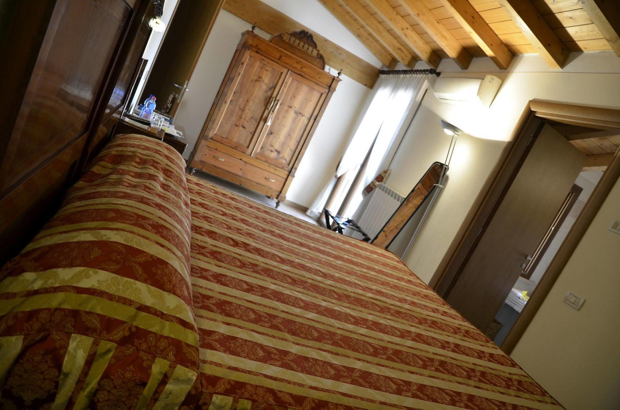 9 Muse Bed And Breakfast Canneto sull'Oglio Eksteriør bilde