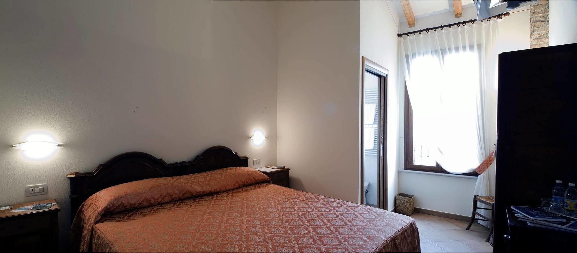 9 Muse Bed And Breakfast Canneto sull'Oglio Eksteriør bilde
